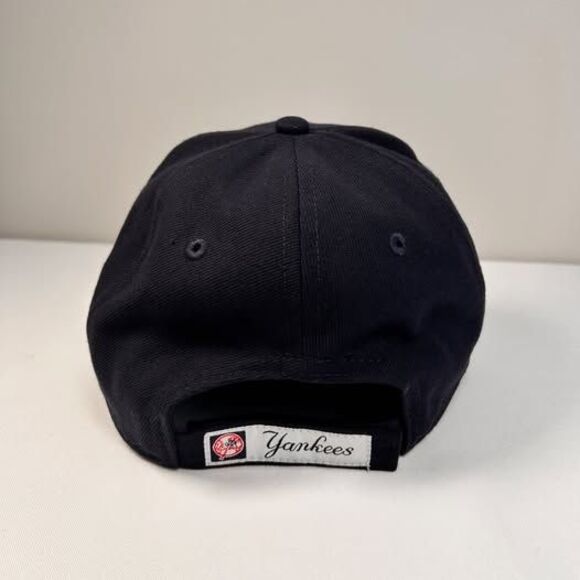 New Era 9FORTY New York Yankees Cap - Navy Blue - Adjustable (New) - Picture 5 of 9